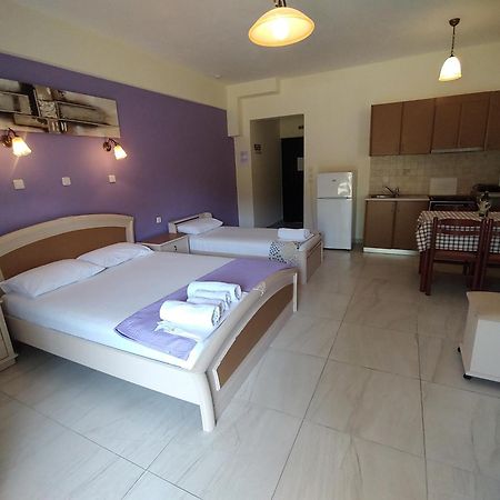 Aparthotel Dimas V House Parga Esterno foto