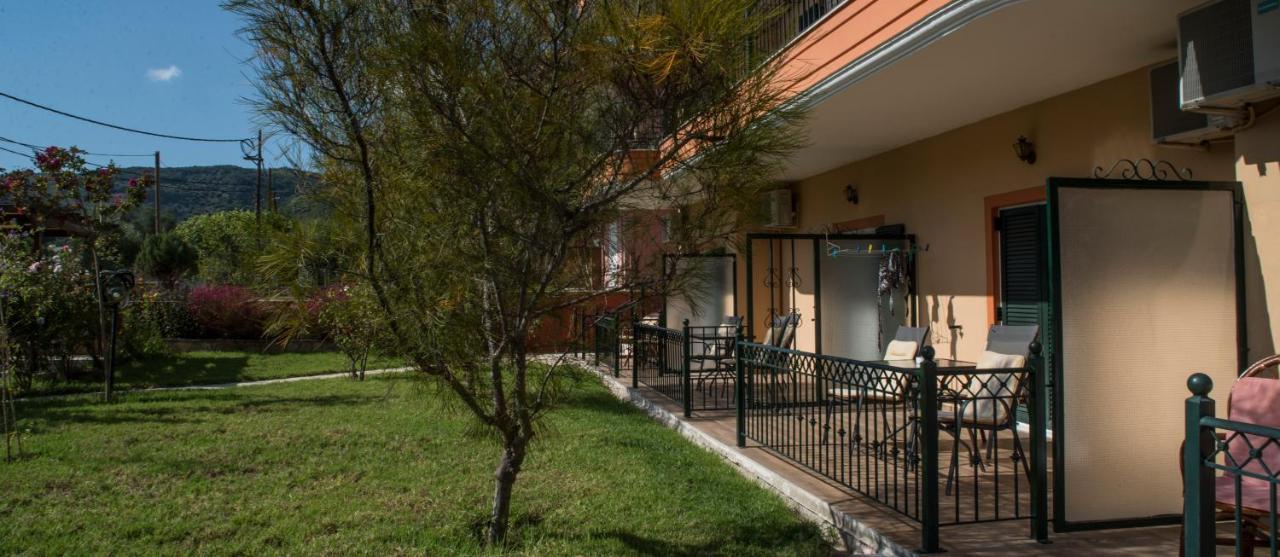 Aparthotel Dimas V House Parga Esterno foto