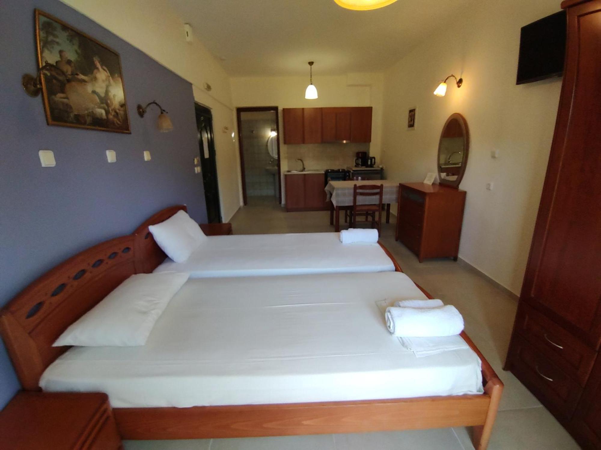 Aparthotel Dimas V House Parga Esterno foto