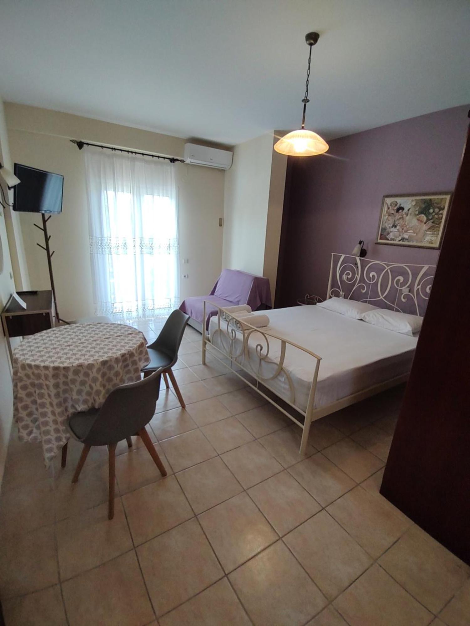 Aparthotel Dimas V House Parga Esterno foto
